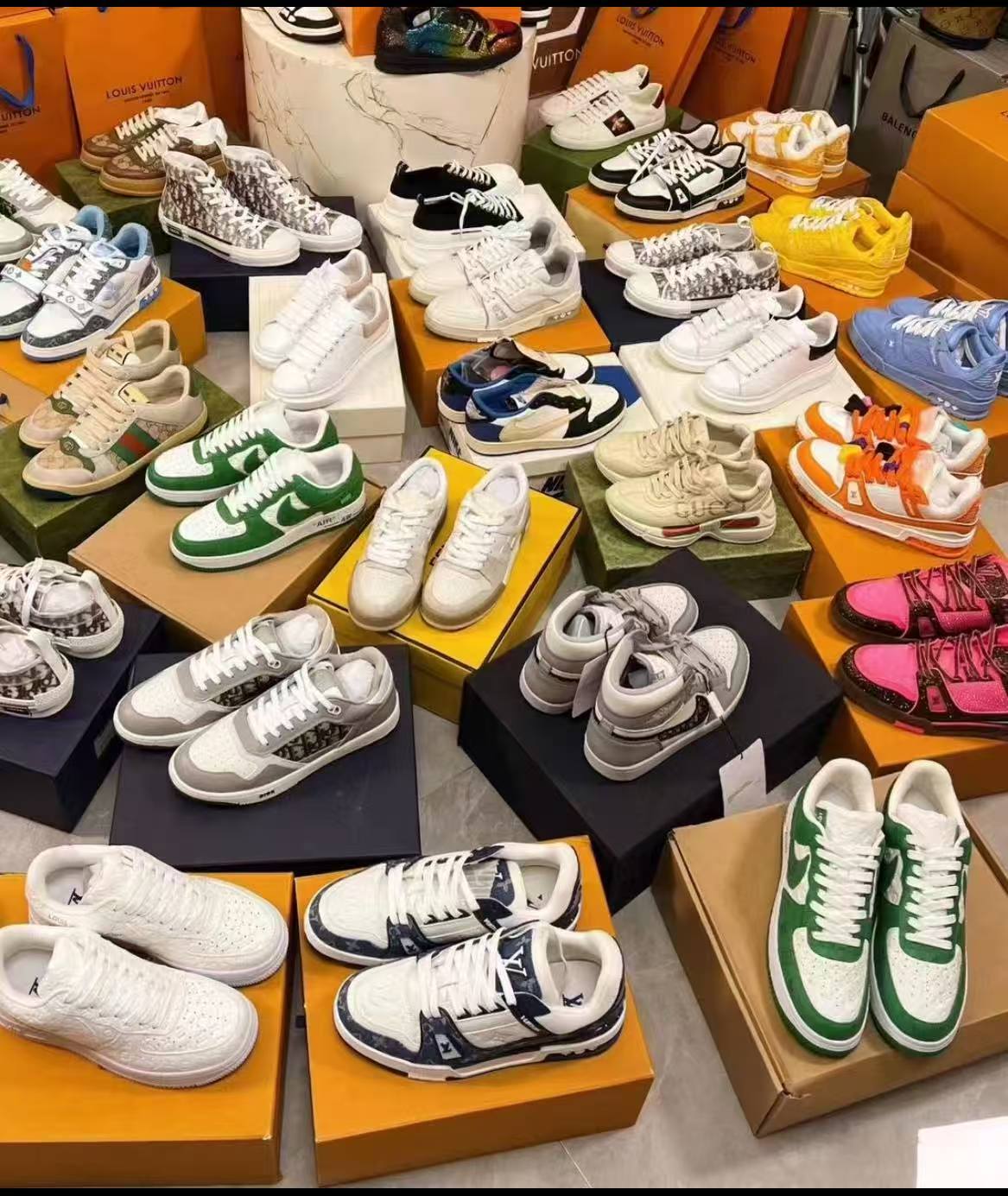 Sneakers sourcing examples